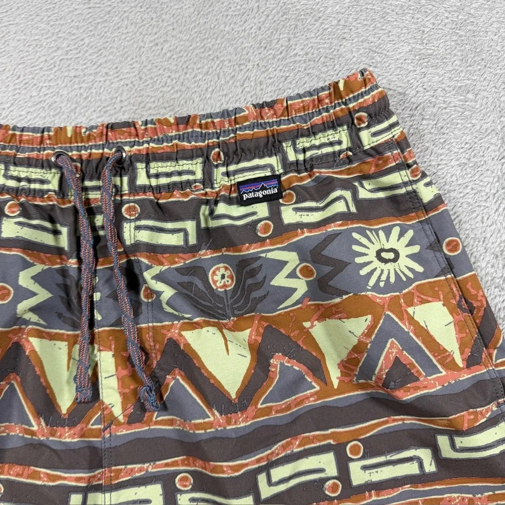 Patagonia Hydropeak Volley Shorts Mens Medium Multicolor Swim High Hopes Geo